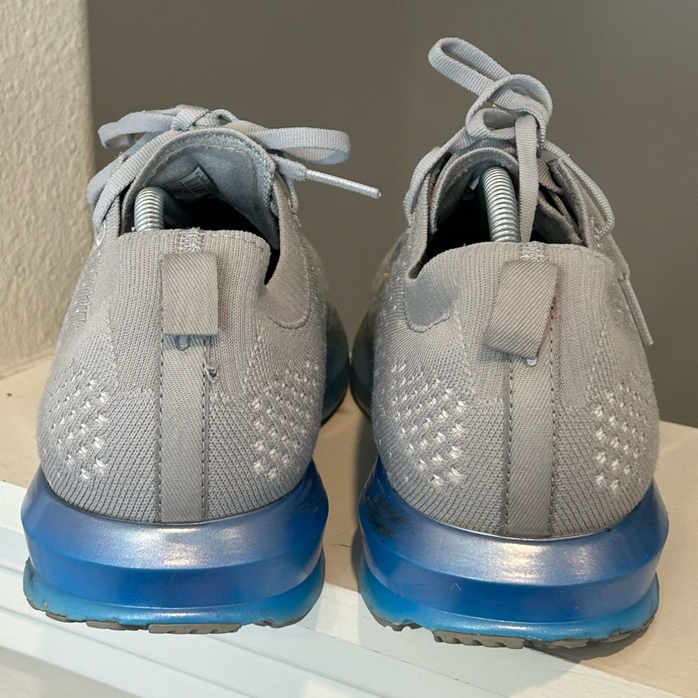 Brooks Levitate 3 Men’s Size 11.5D Running Shoes Gray Knit Sneakers 1103121D199 - Picture 9 of 12